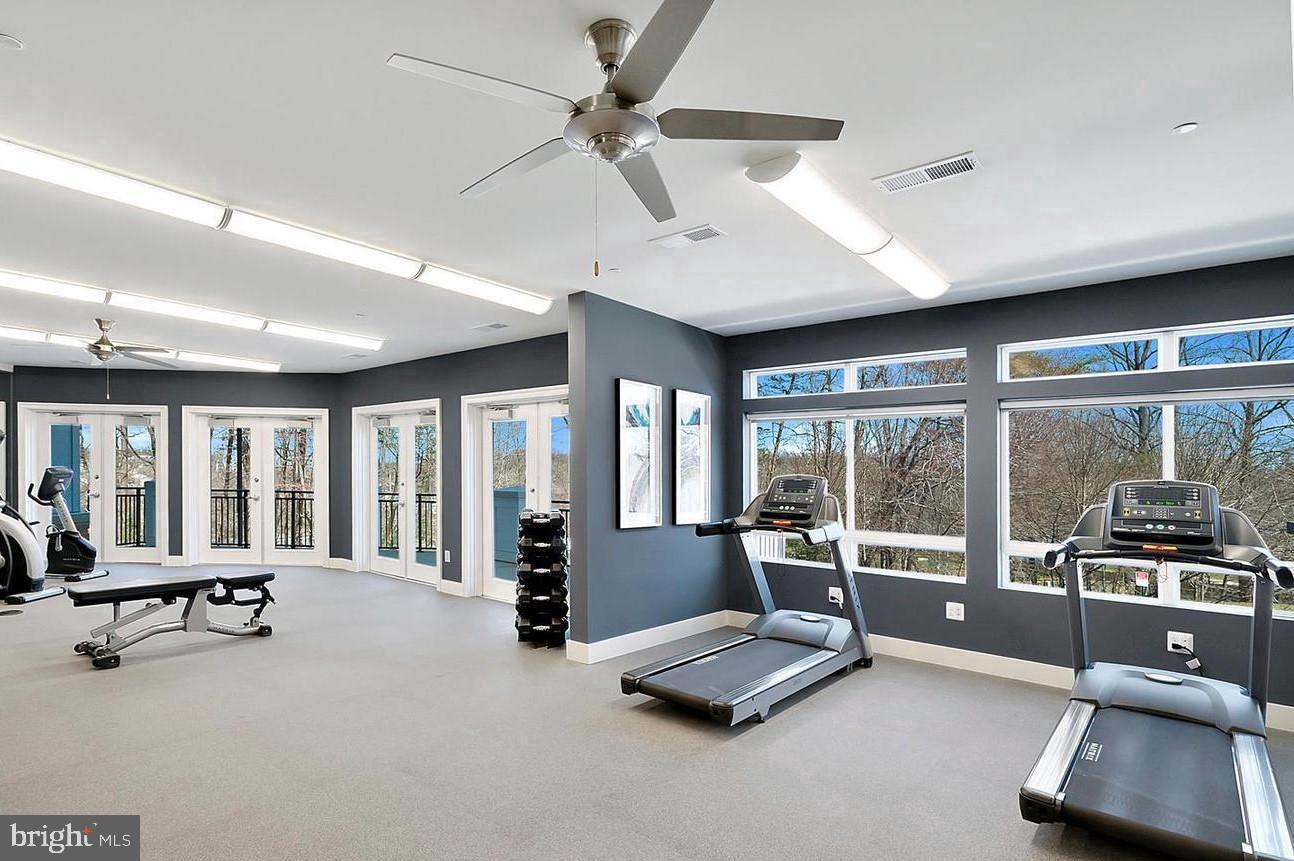 THE ENCLAVE - Residential Lease