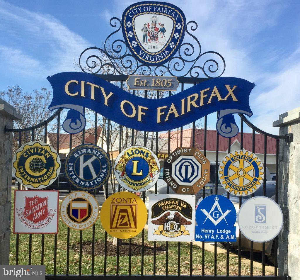 THE ENCLAVE - Residential Lease