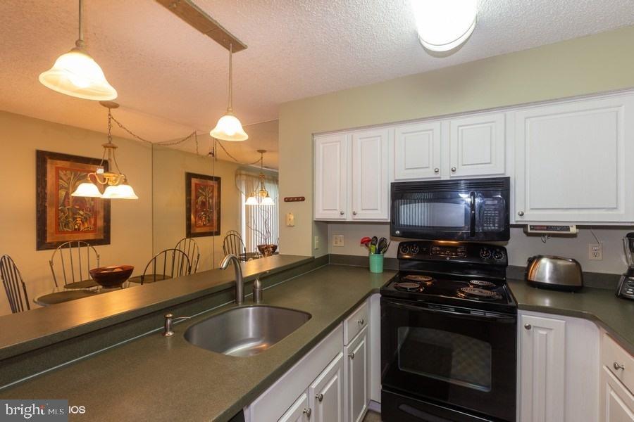 HIDDEN HARBOR - Residential