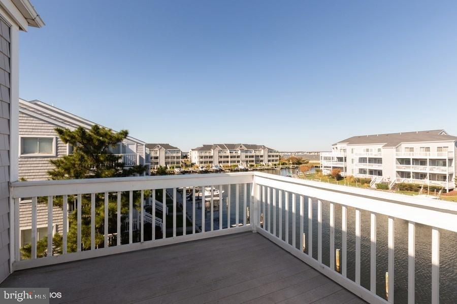 HIDDEN HARBOR - Residential