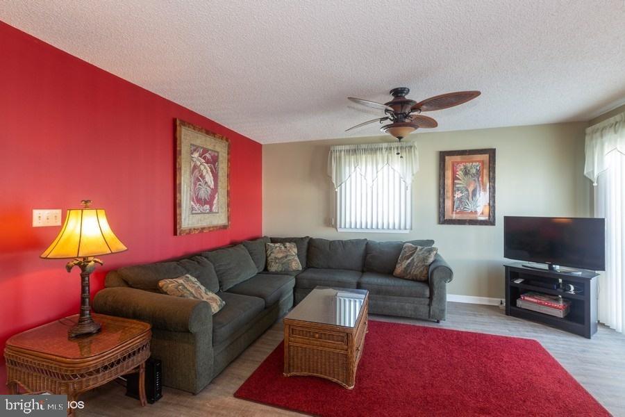 HIDDEN HARBOR - Residential