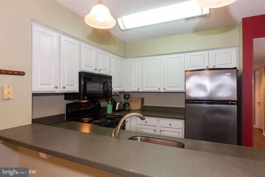 HIDDEN HARBOR - Residential