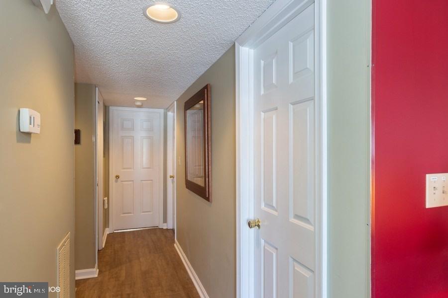 HIDDEN HARBOR - Residential