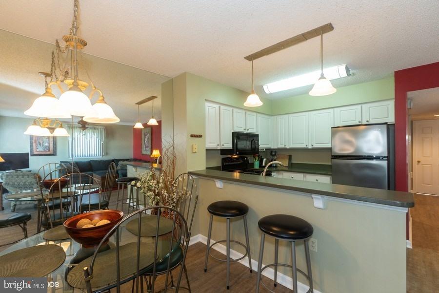 HIDDEN HARBOR - Residential