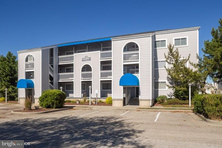 Enjoy the beautiful sunset from your top floor balcony in this immaculate, remodeled, maintenance free condo.Faces North and overlooks the canal. Offers 2 Bedroom, 2 Bath, large storage shed, deeded boat slip, D-62. Community Swimming Pool.  Great spot to watch fireworks, walk to Northside Park. Furnished. Enjoy!