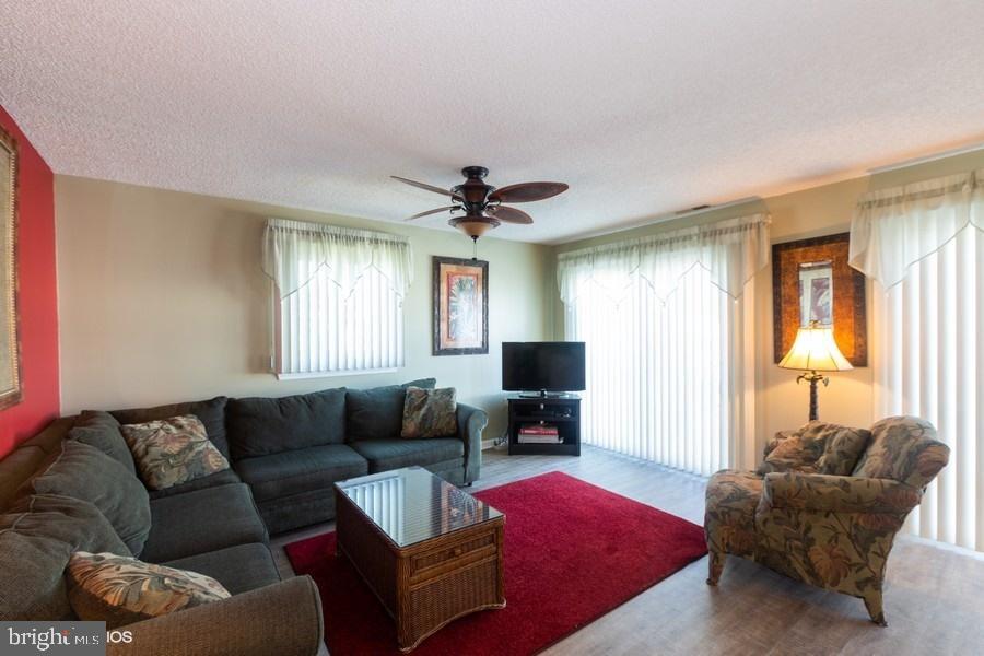 HIDDEN HARBOR - Residential