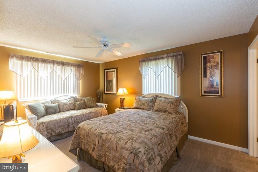 HIDDEN HARBOR - Residential