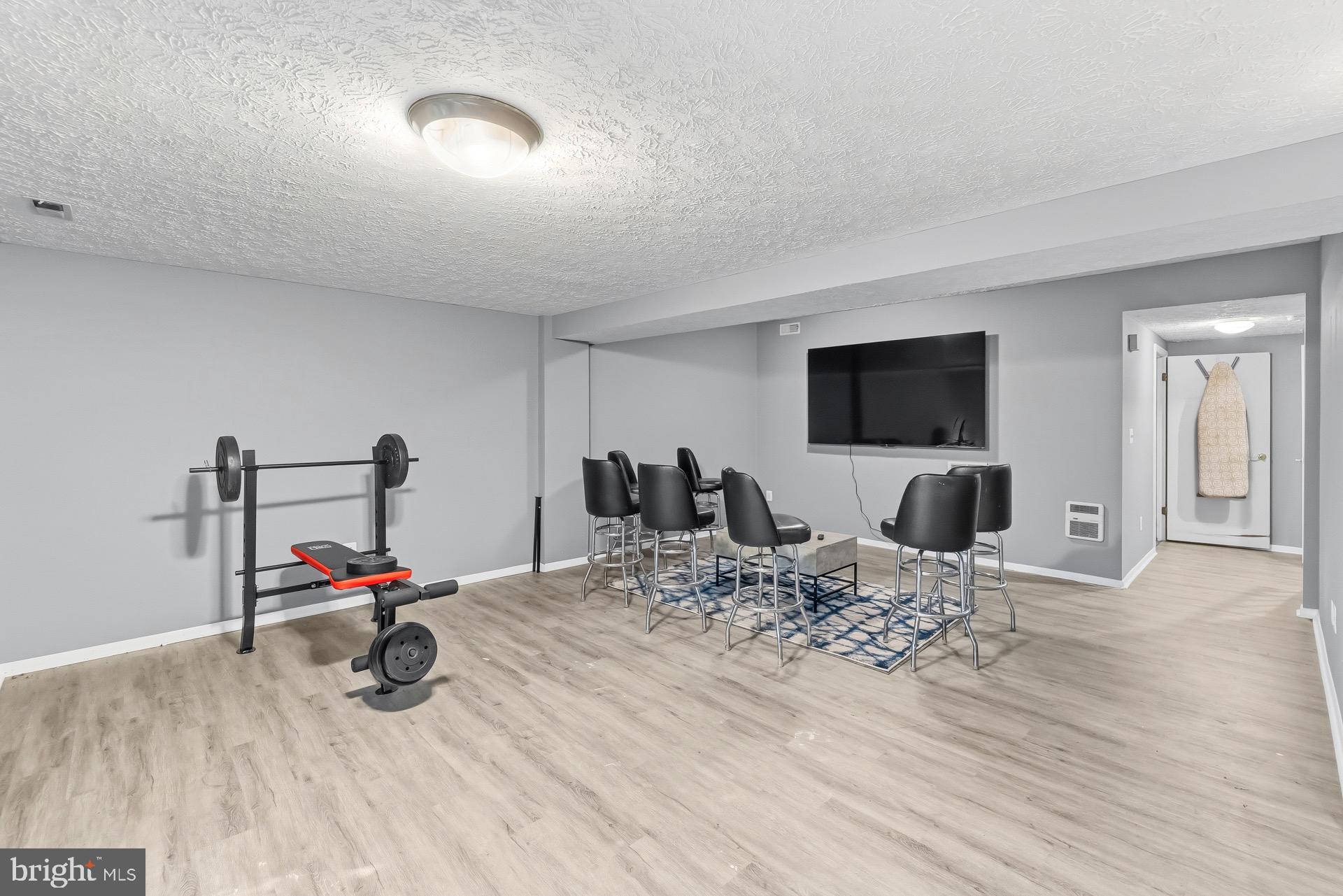 KIMBERLY WOODS VILLAGE - Residential Lease