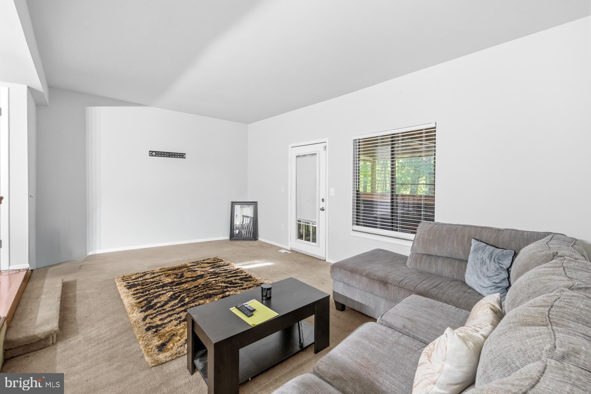 KIMBERLY WOODS VILLAGE - Residential Lease