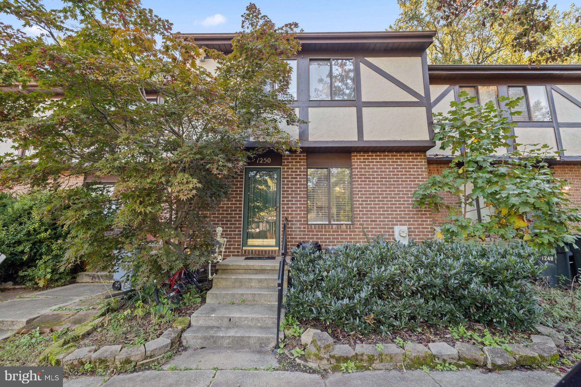 KIMBERLY WOODS VILLAGE - Residential Lease