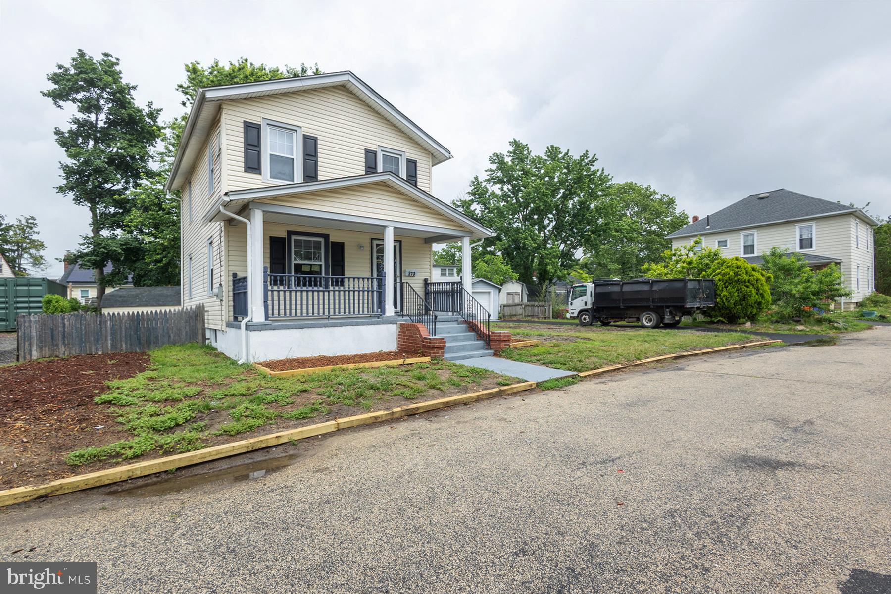 213 BRYANT AVENUE