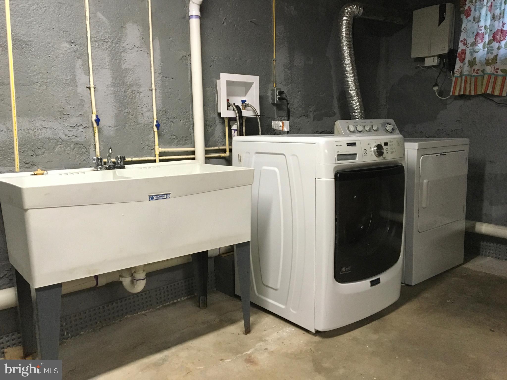 OVERLEA - Residential Lease