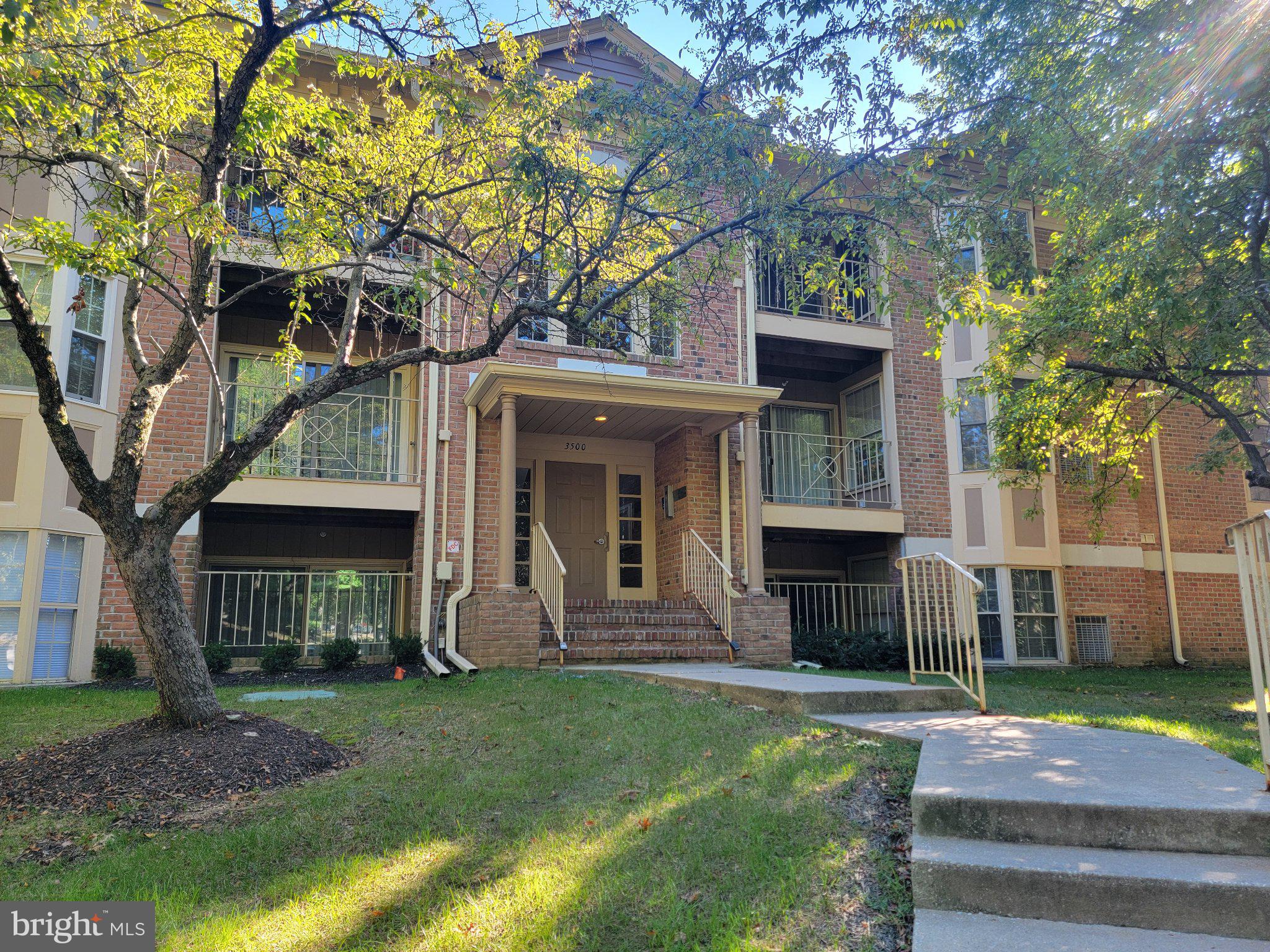 3500 THOMAS POINTE - 2D COURT 2D