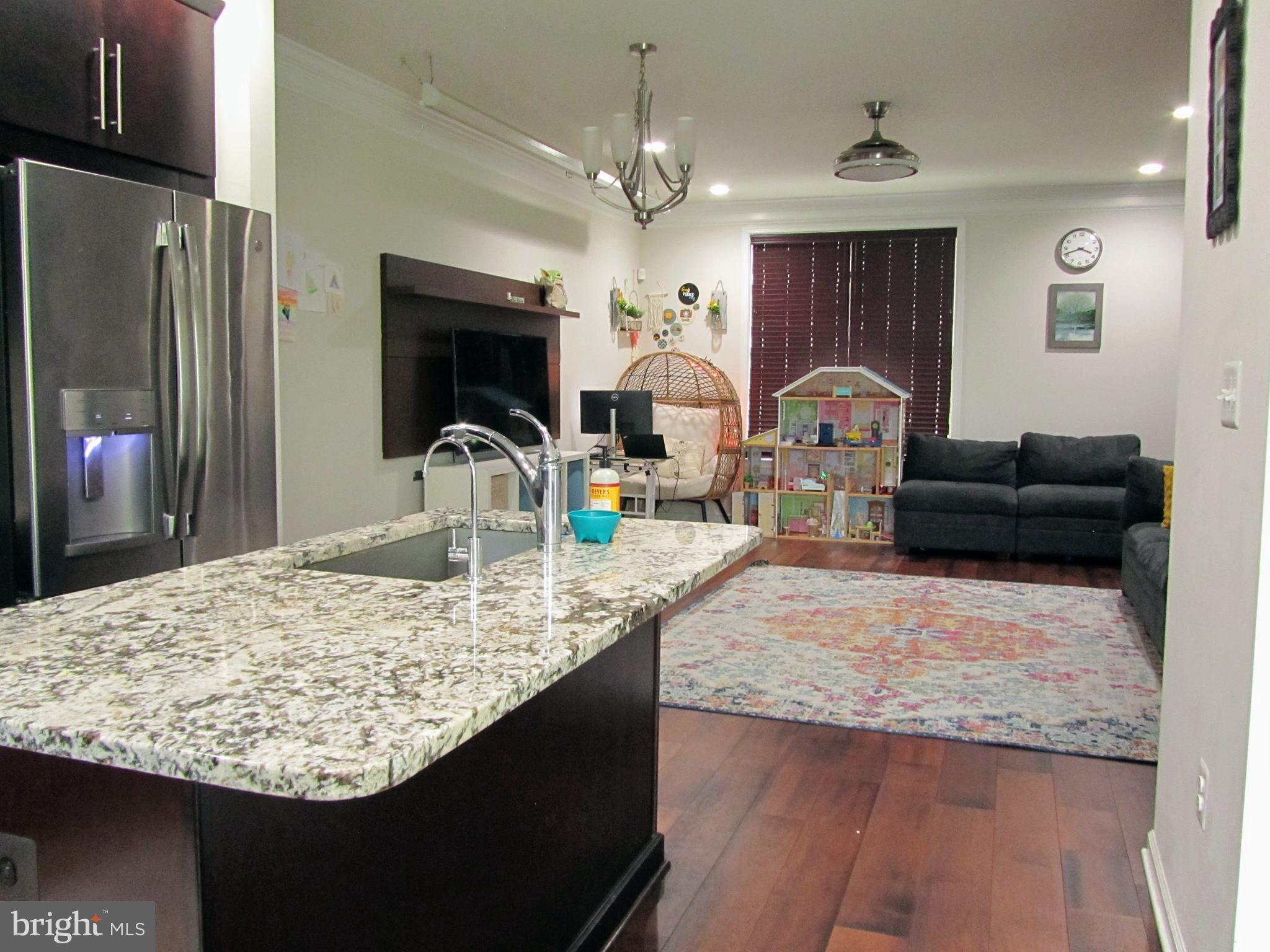 AVONLEA - Residential Lease