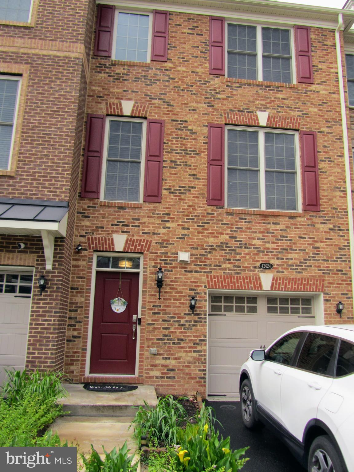 AVONLEA - Residential Lease