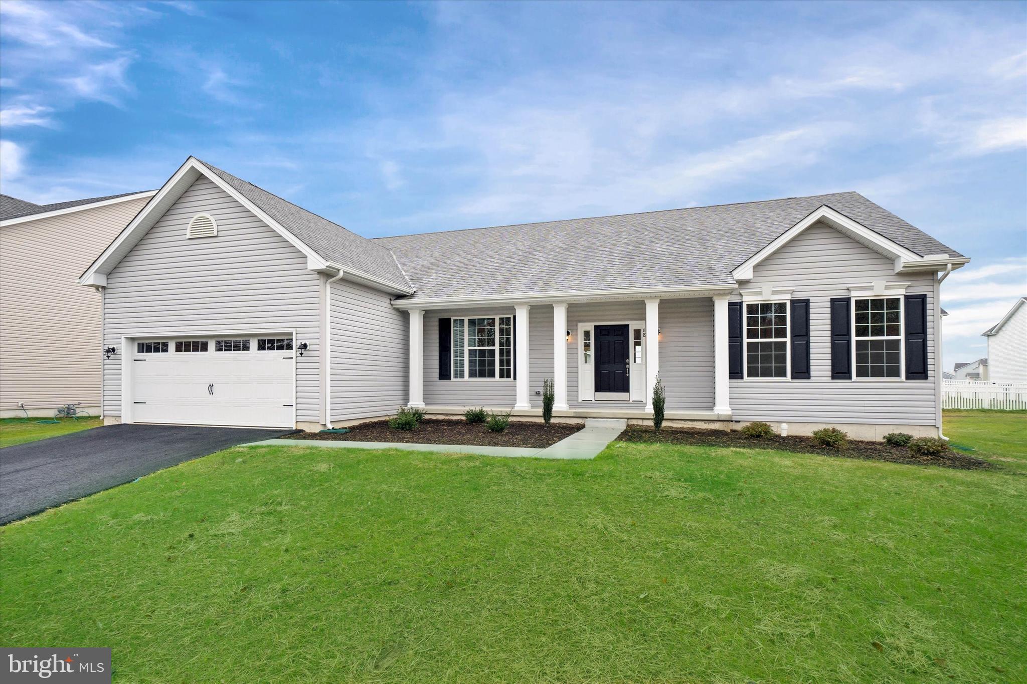 211 LAKS COURT JEFFERSON