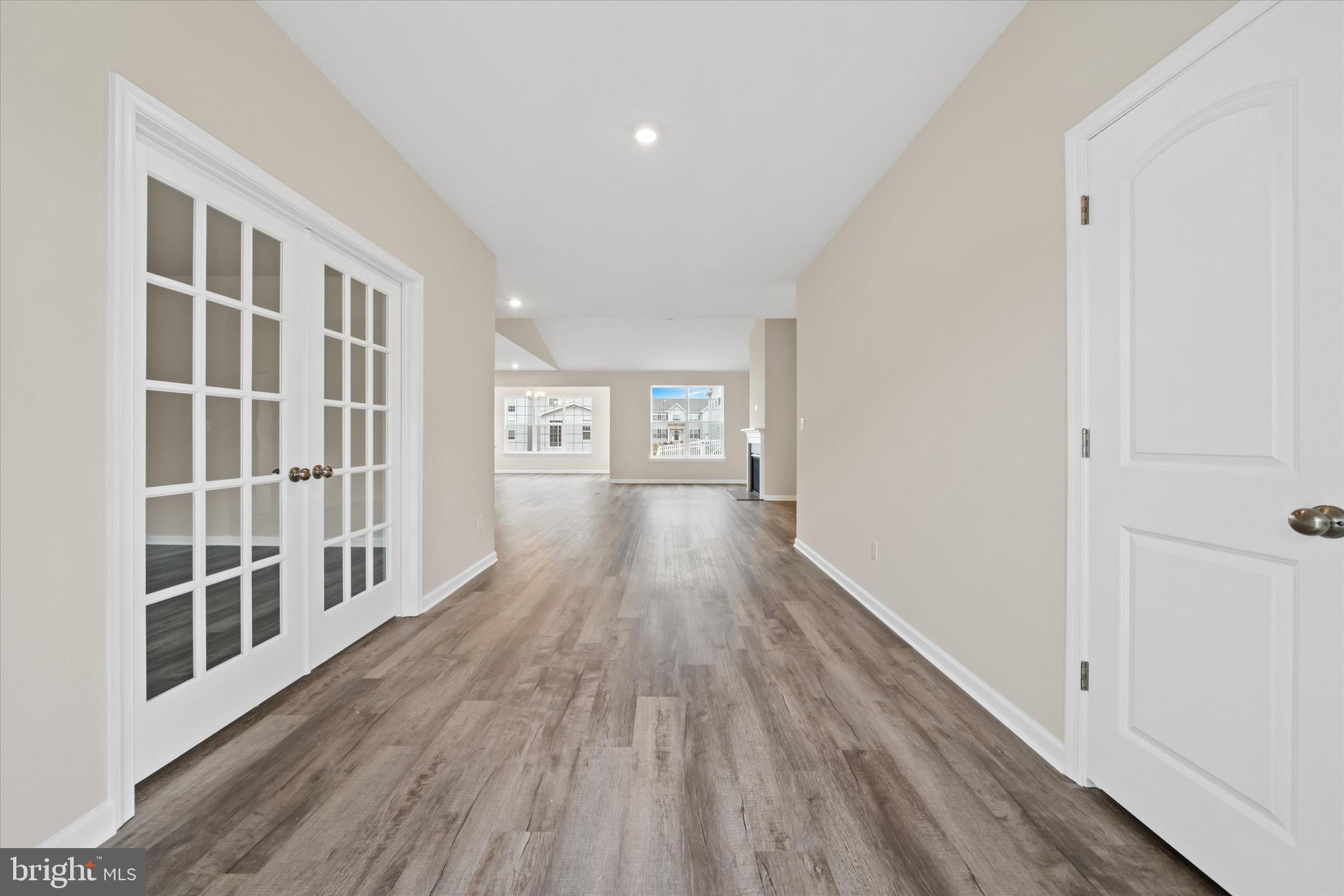 211 LAKS COURT JEFFERSON