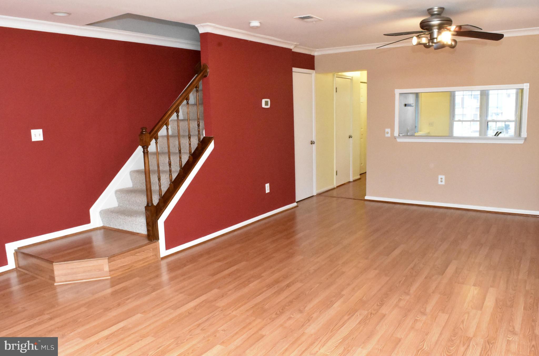 GLENSHIRE TOWNE - Residential Lease