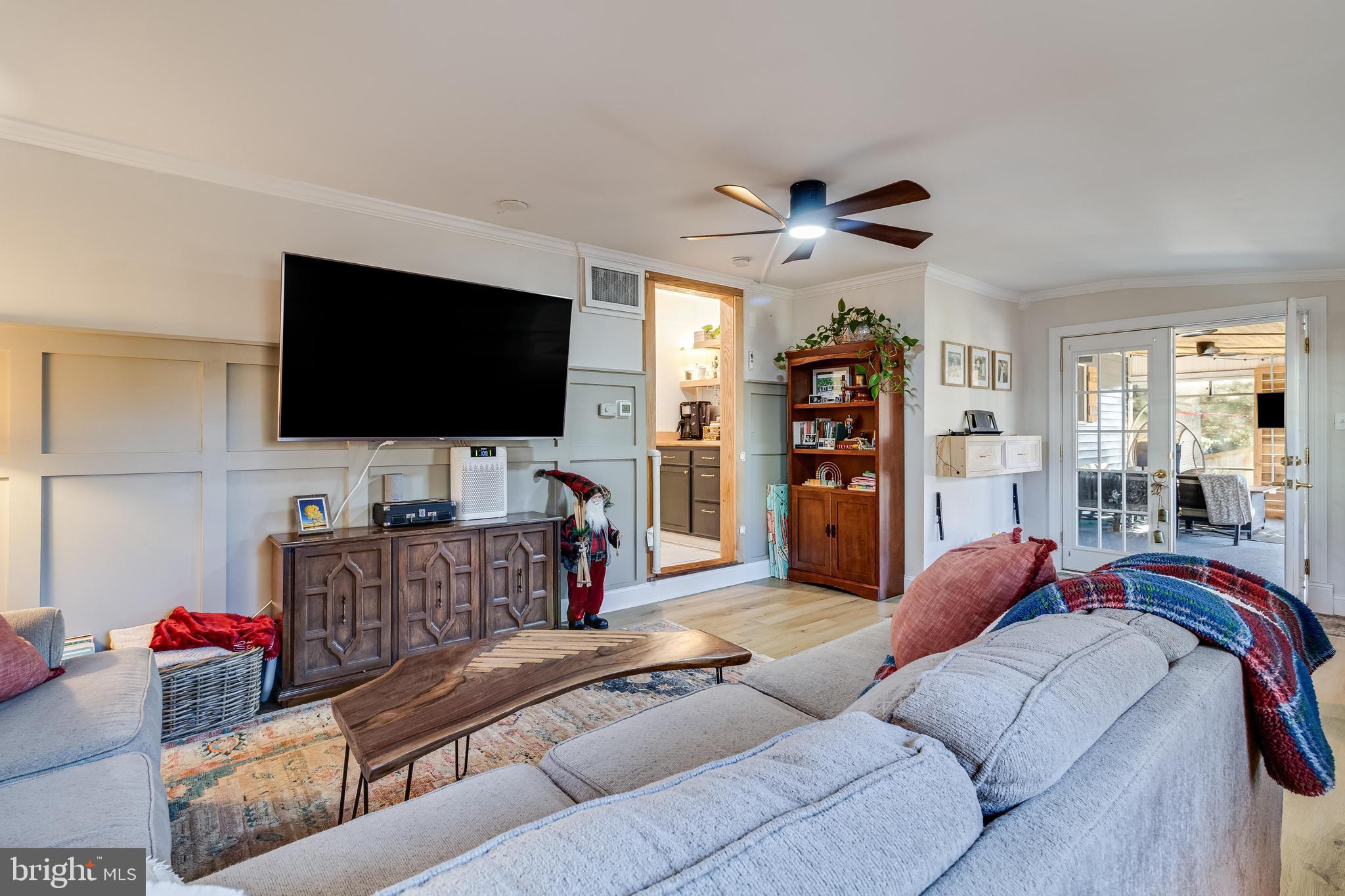 BRETON BAY ESTATES - Residential Lease