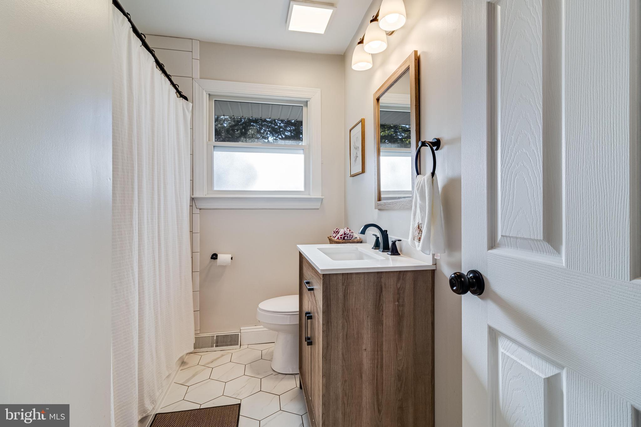 BRETON BAY ESTATES - Residential Lease