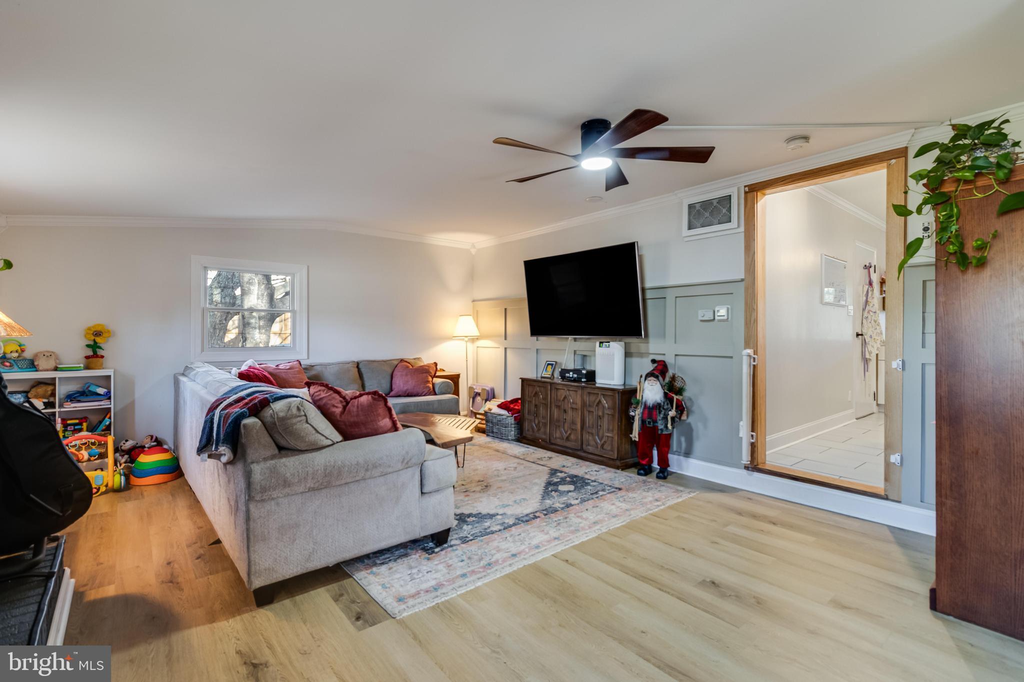 BRETON BAY ESTATES - Residential Lease