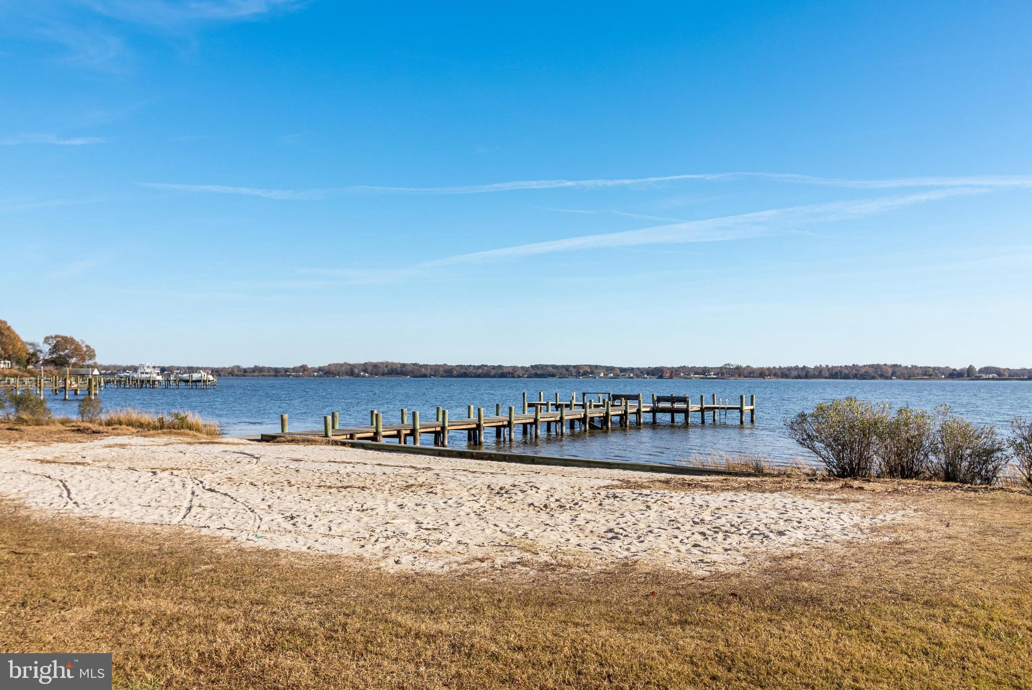 BRETON BAY ESTATES - Residential Lease