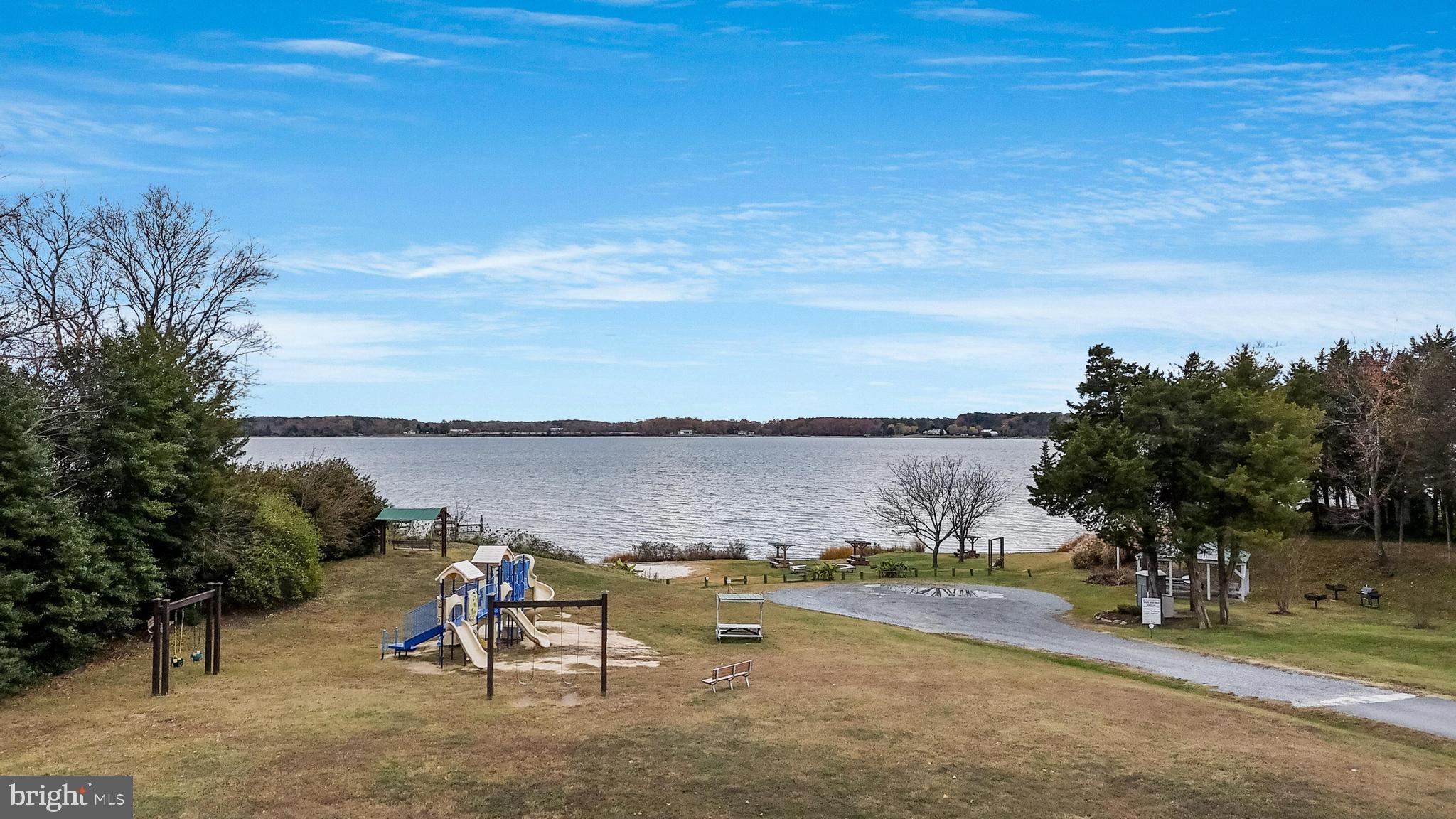 BRETON BAY ESTATES - Residential Lease