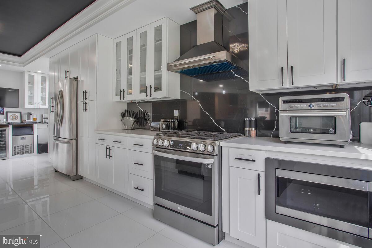 WEXFORD VILLAGE - Residential