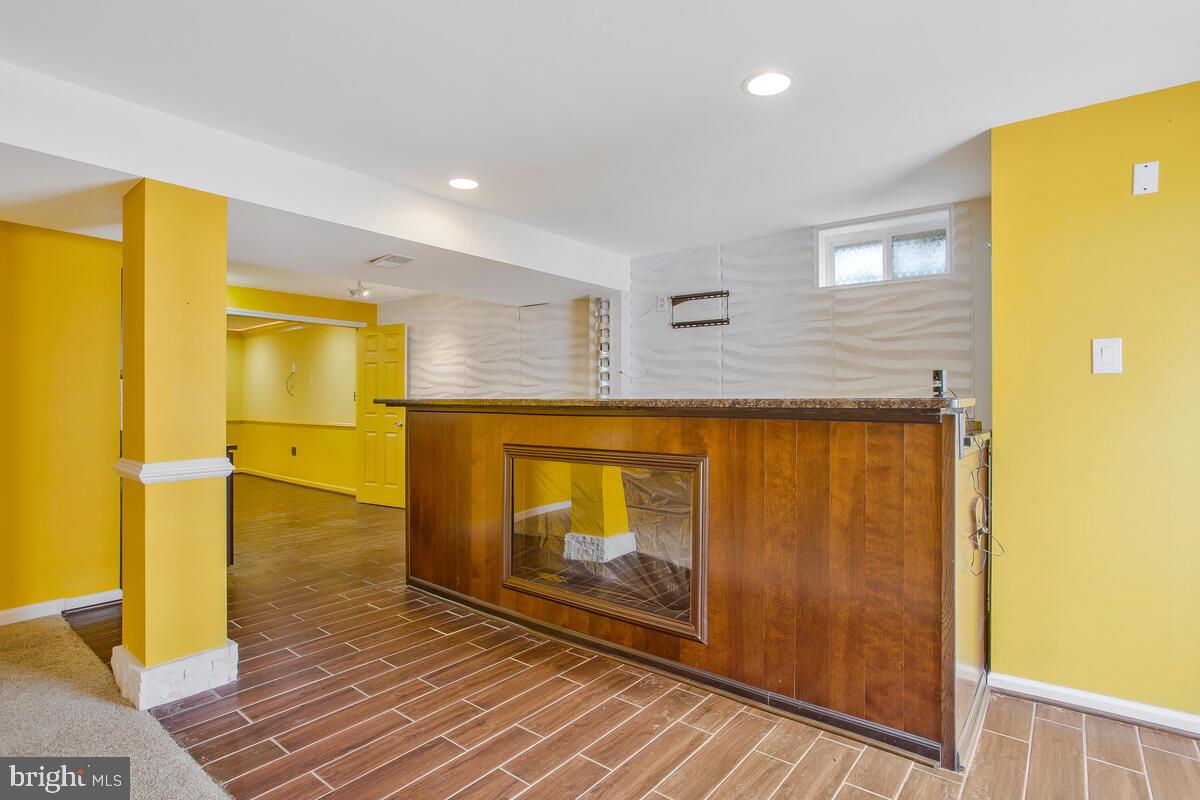 WEXFORD VILLAGE - Residential