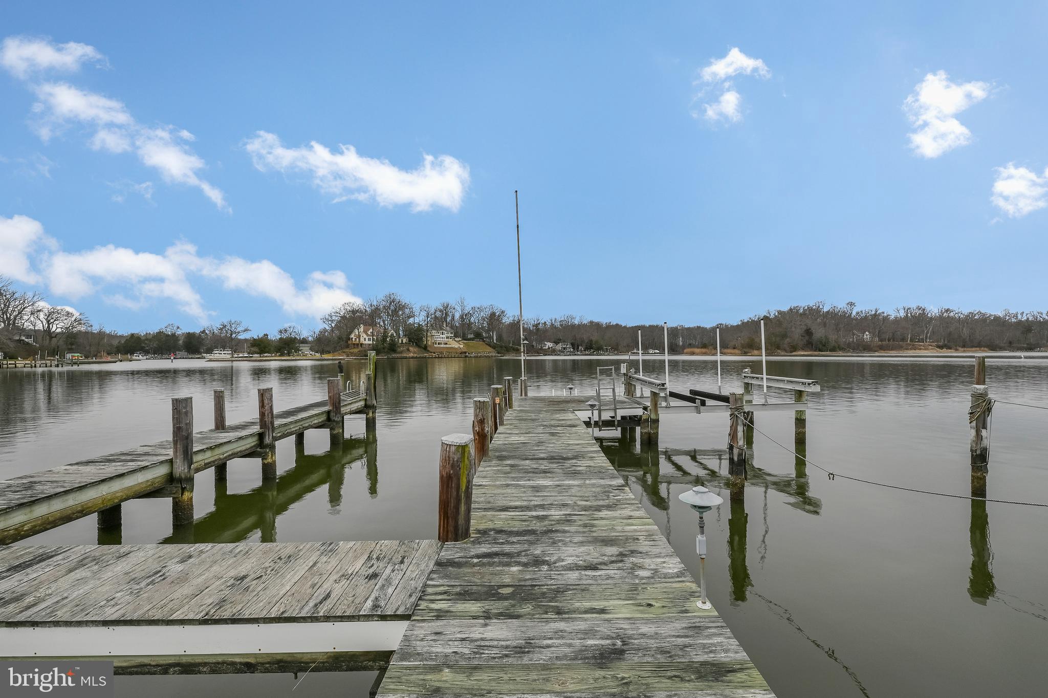 LOCH HAVEN - Residential