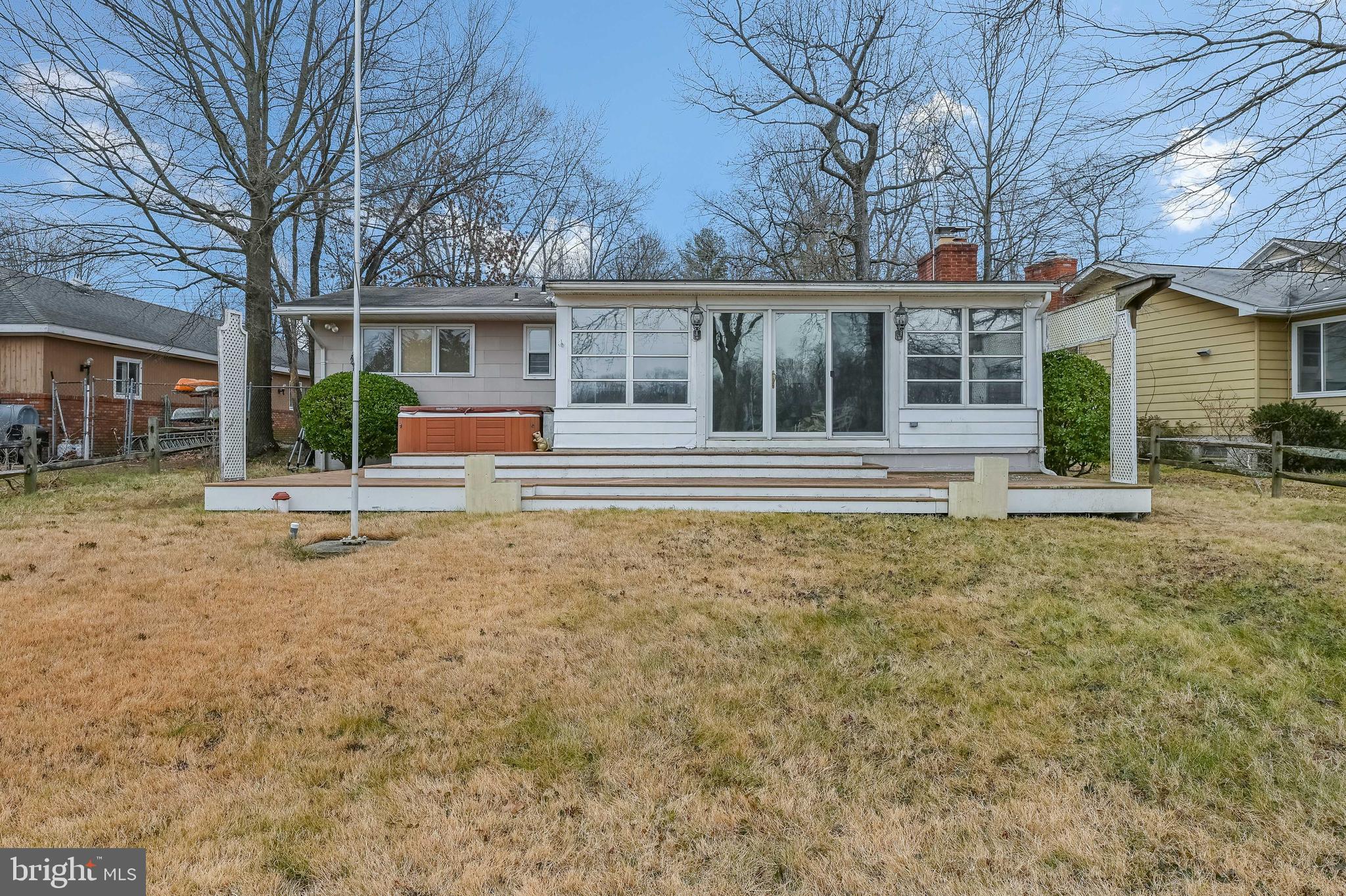 LOCH HAVEN - Residential