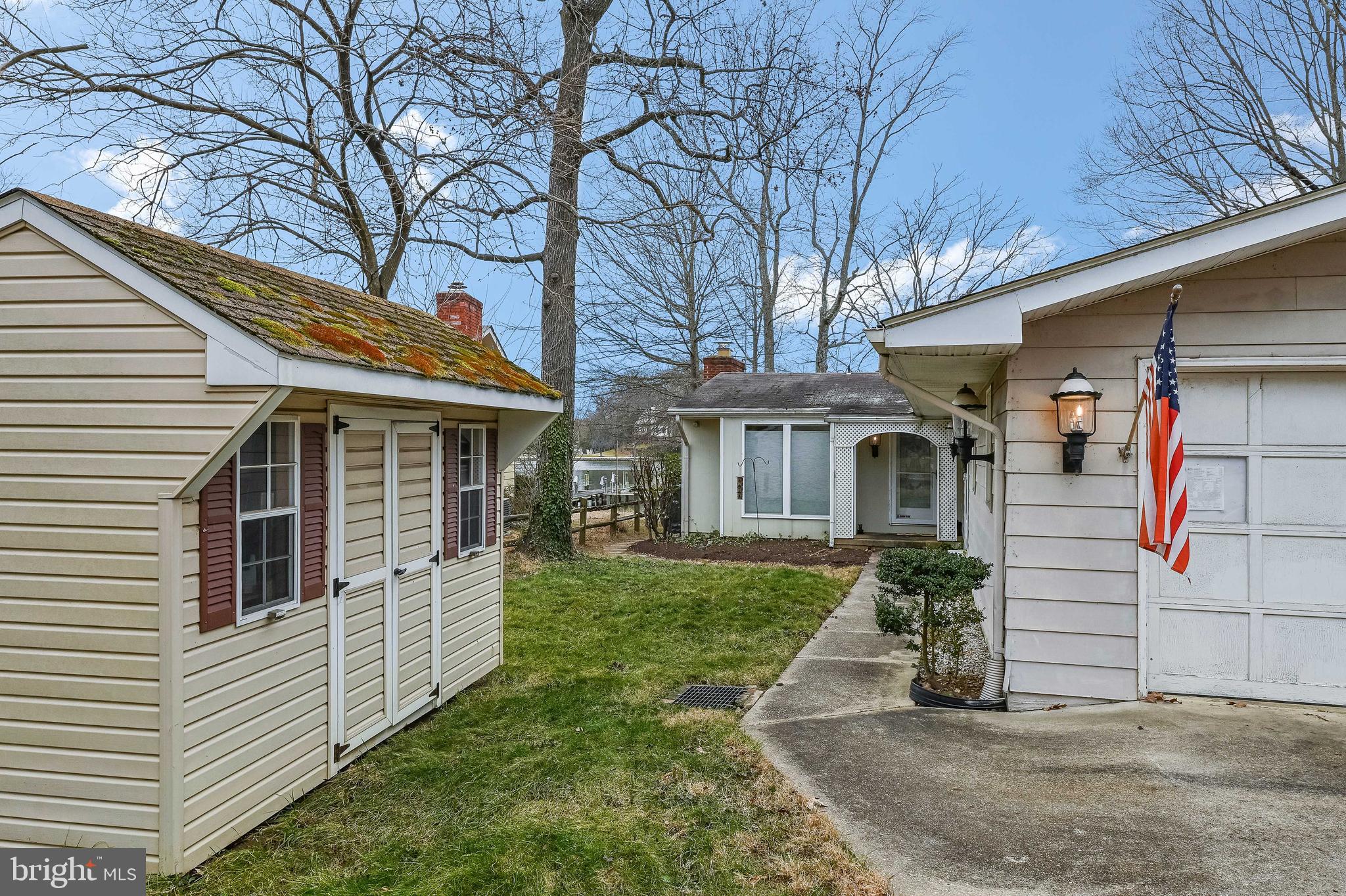 LOCH HAVEN - Residential