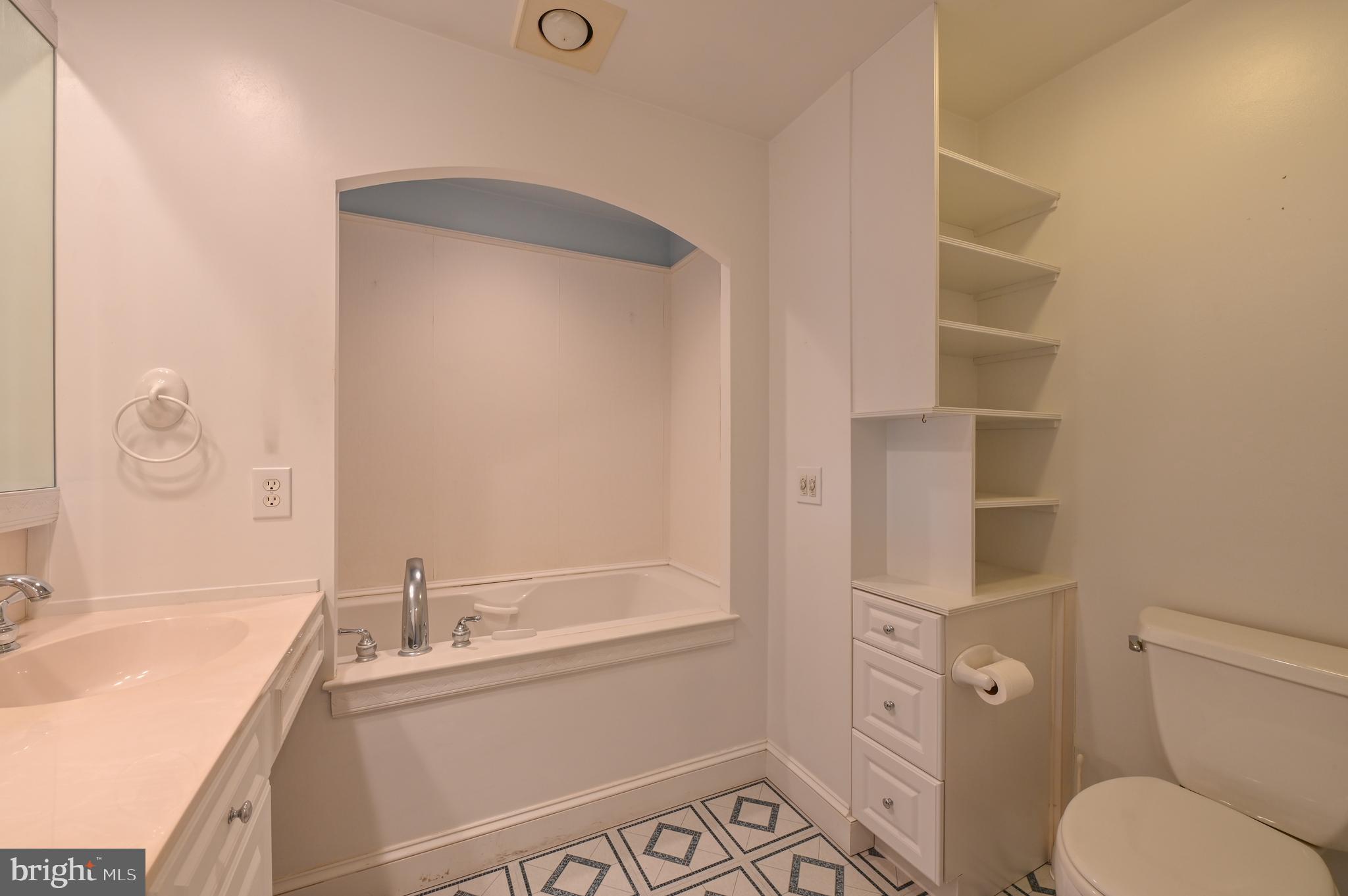 LOCH HAVEN - Residential