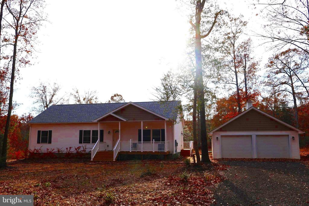Photo of 2931 Little Buck Trail, CHARLES CITY, VA 23030 (MLS # VACS2000058)
