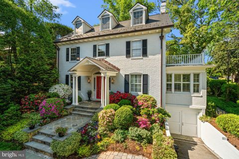 Photo of 6108 Vernon Ter, ALEXANDRIA, VA 22307 (MLS # VAFX2293918)