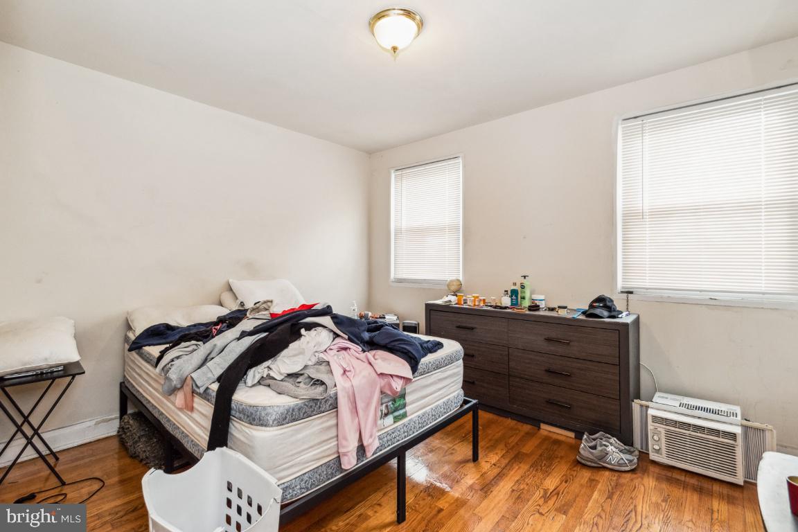 EDMONDSON VILLAGE - Residential