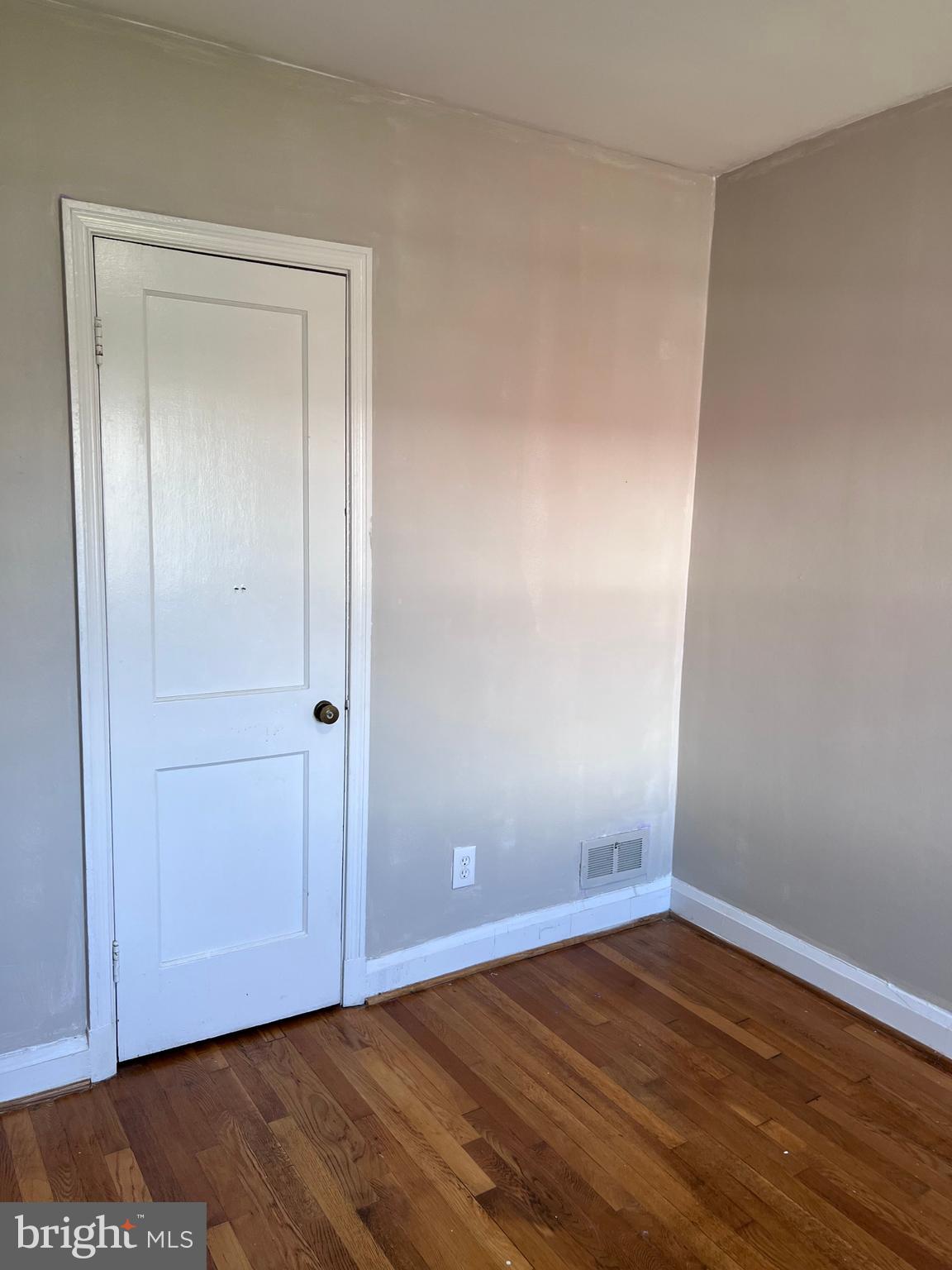 ESSEX - Residential Lease