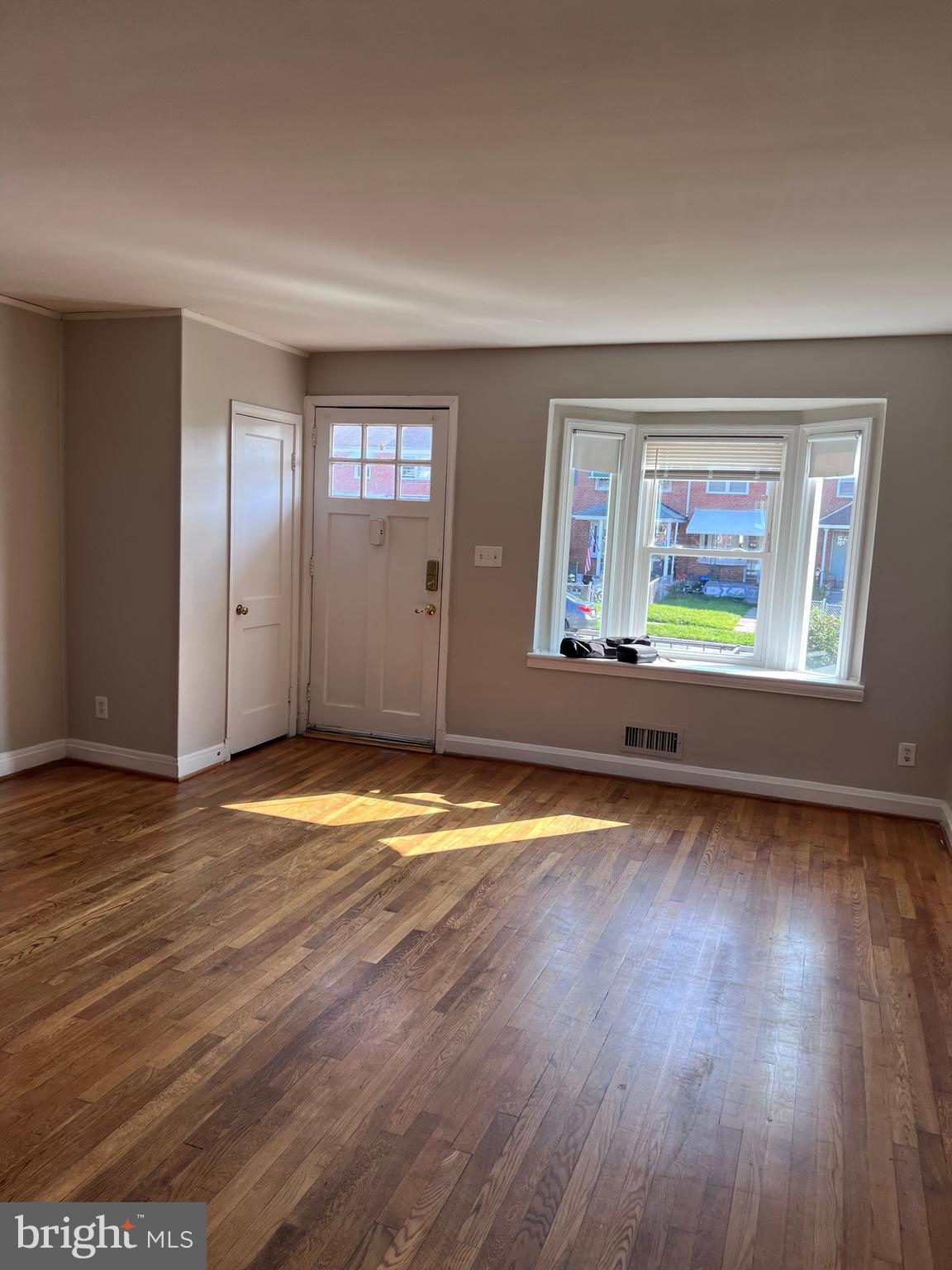 ESSEX - Residential Lease