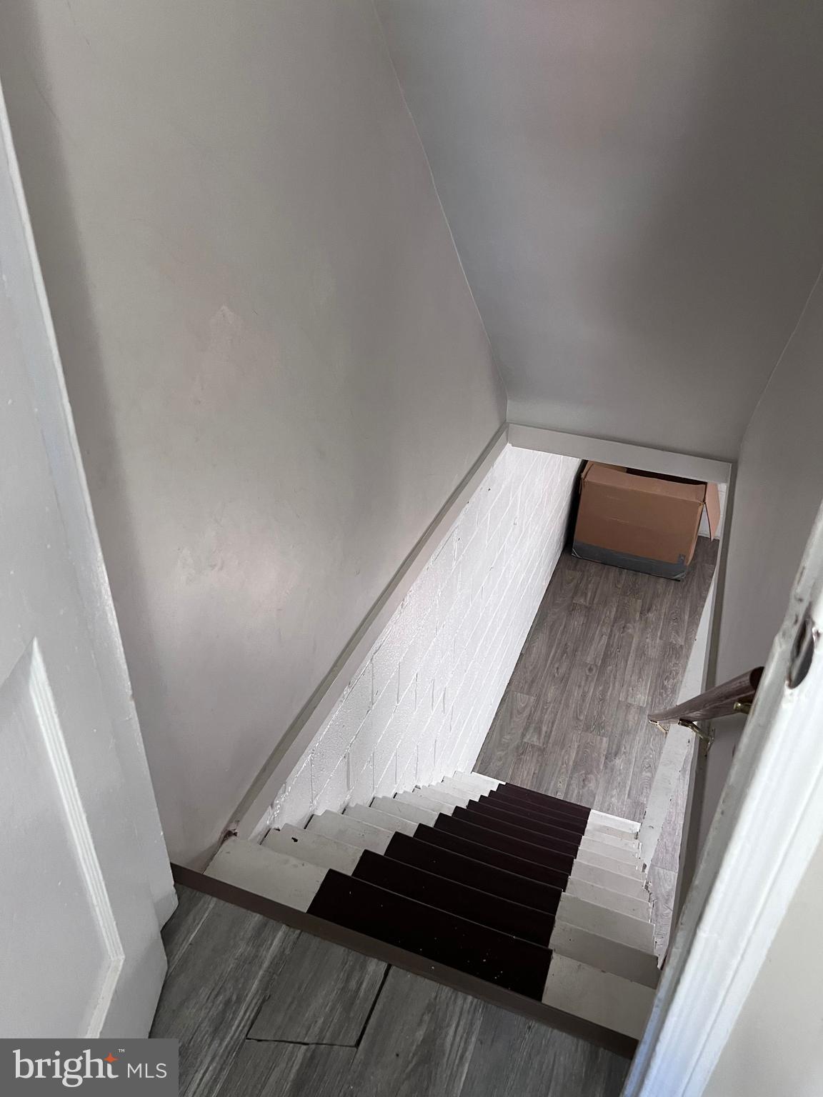 ESSEX - Residential Lease