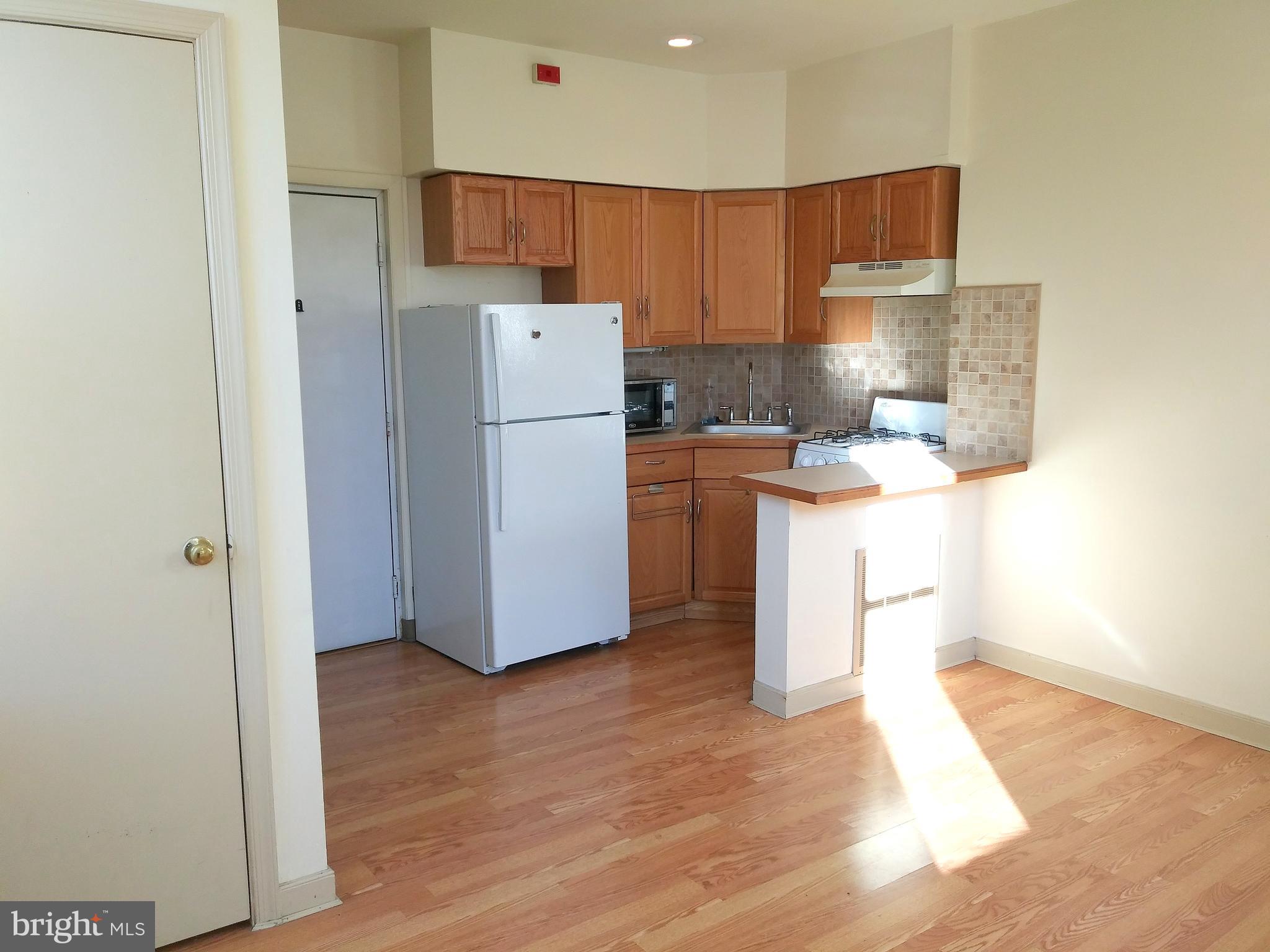 GRADUATE HOSPITAL - Residential Lease