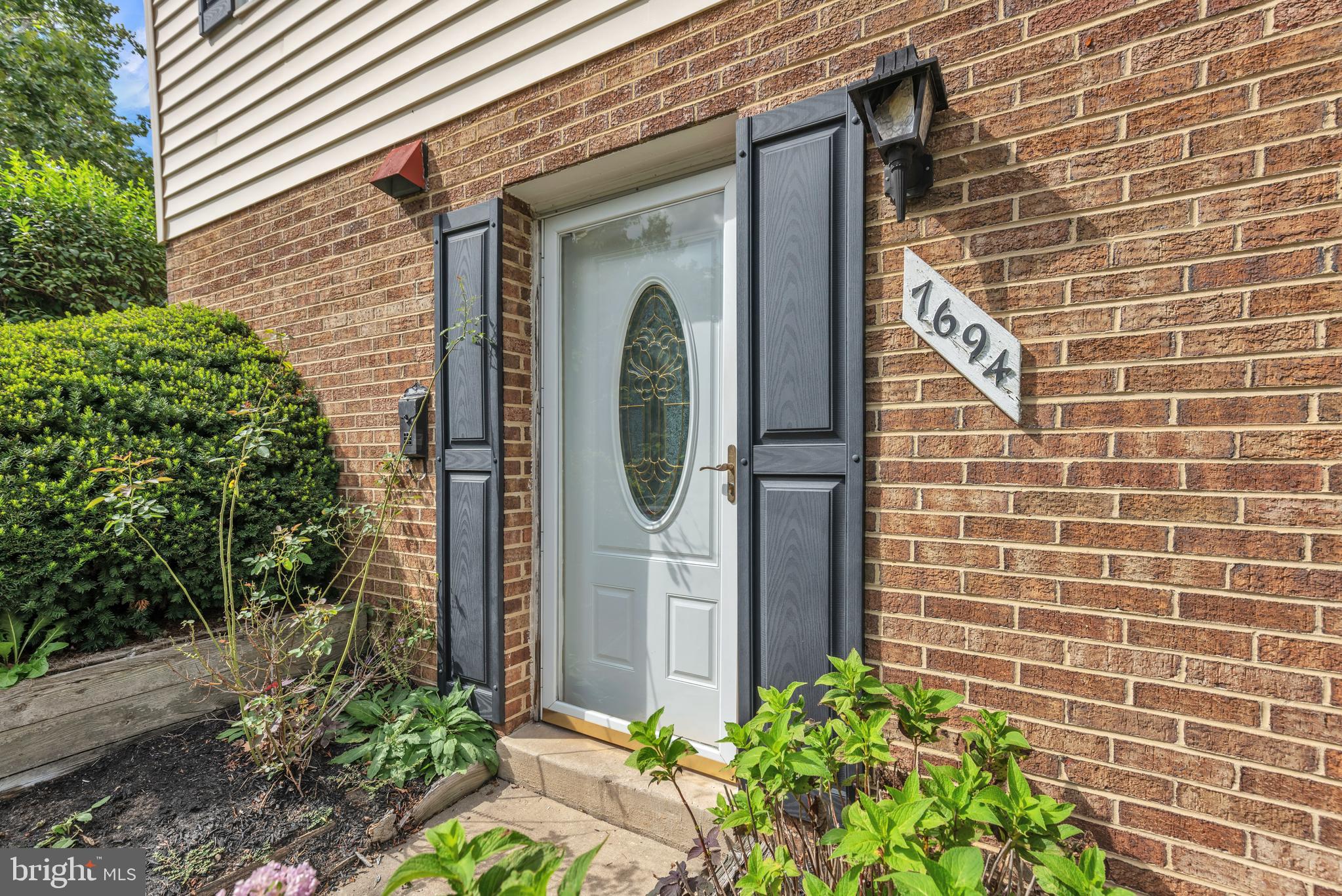 ARBORY CONDO-PHASE 9> - Residential