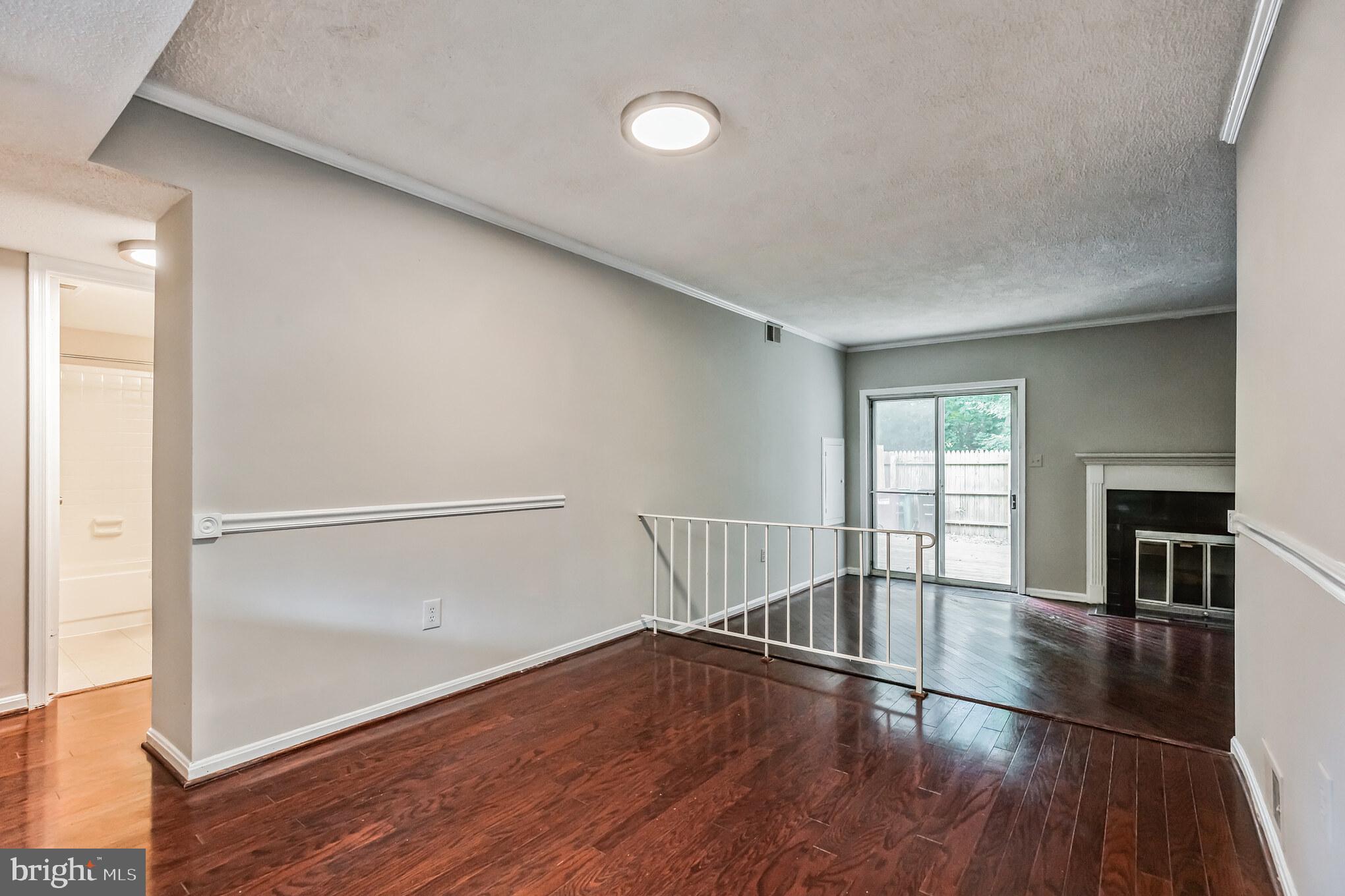 ARBORY CONDO-PHASE 9> - Residential