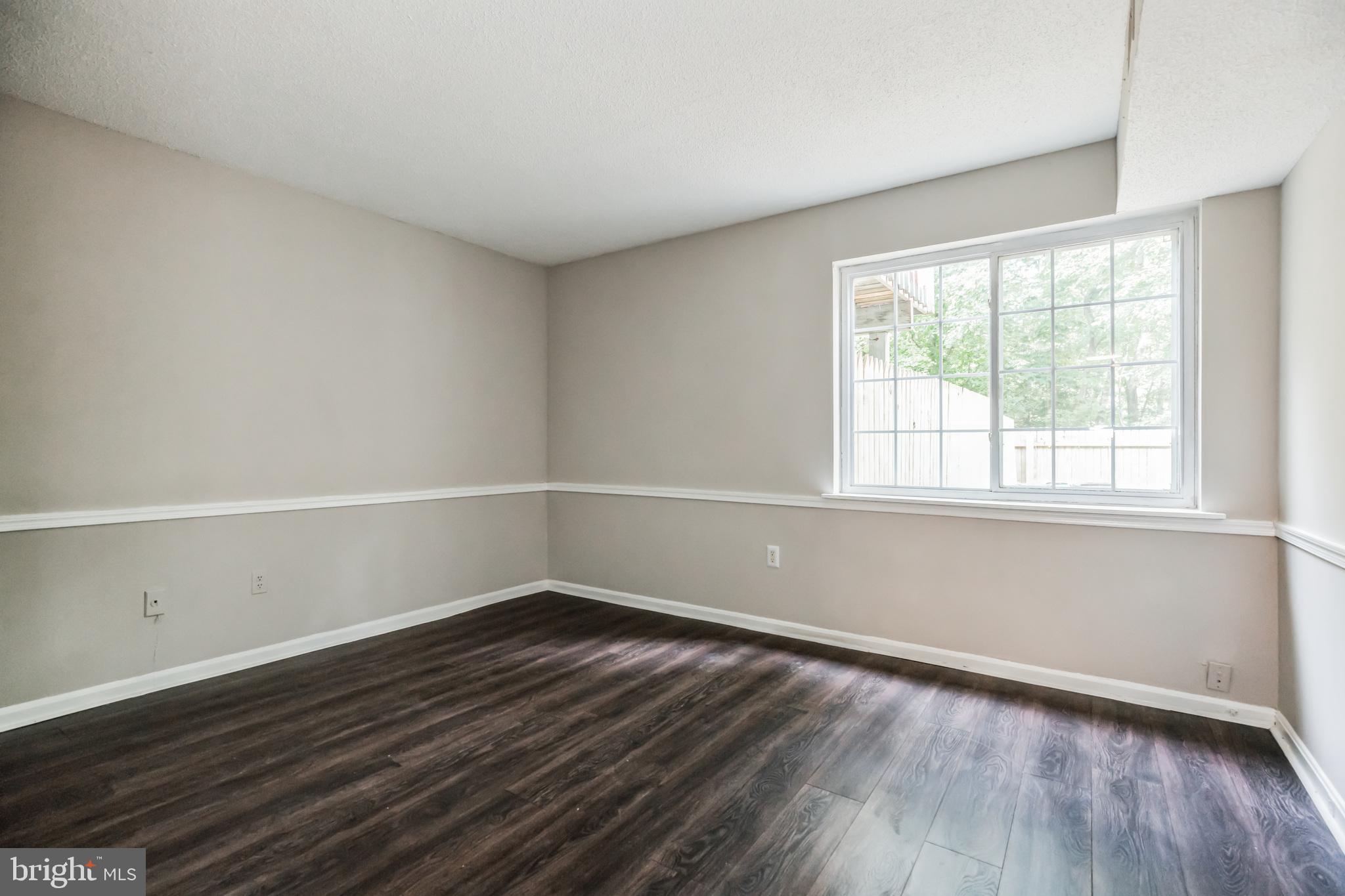 ARBORY CONDO-PHASE 9> - Residential