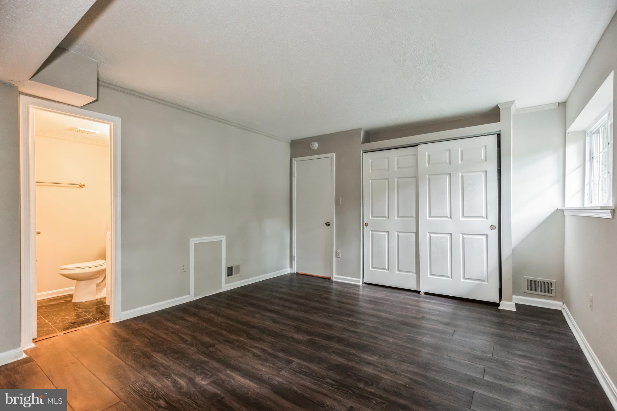 ARBORY CONDO-PHASE 9> - Residential