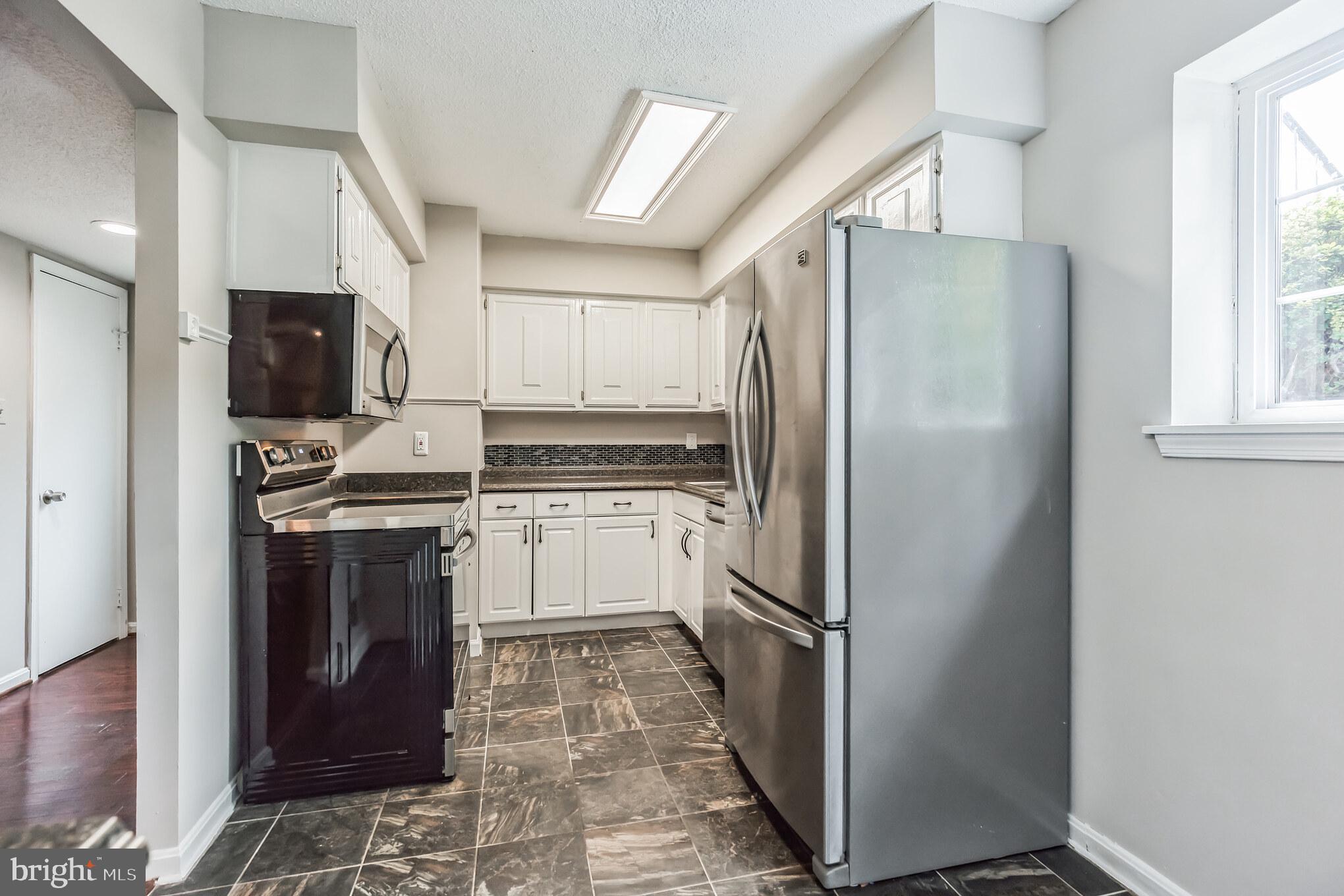 ARBORY CONDO-PHASE 9> - Residential