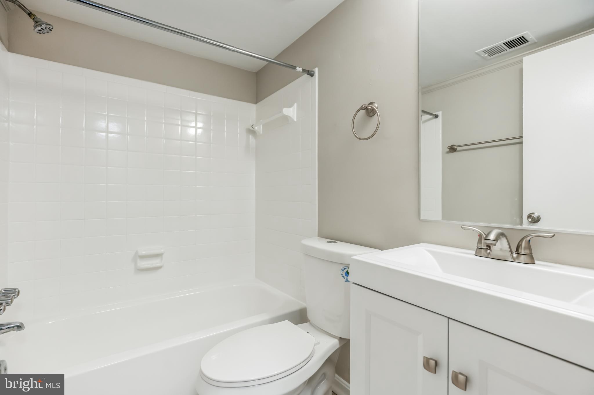 ARBORY CONDO-PHASE 9> - Residential