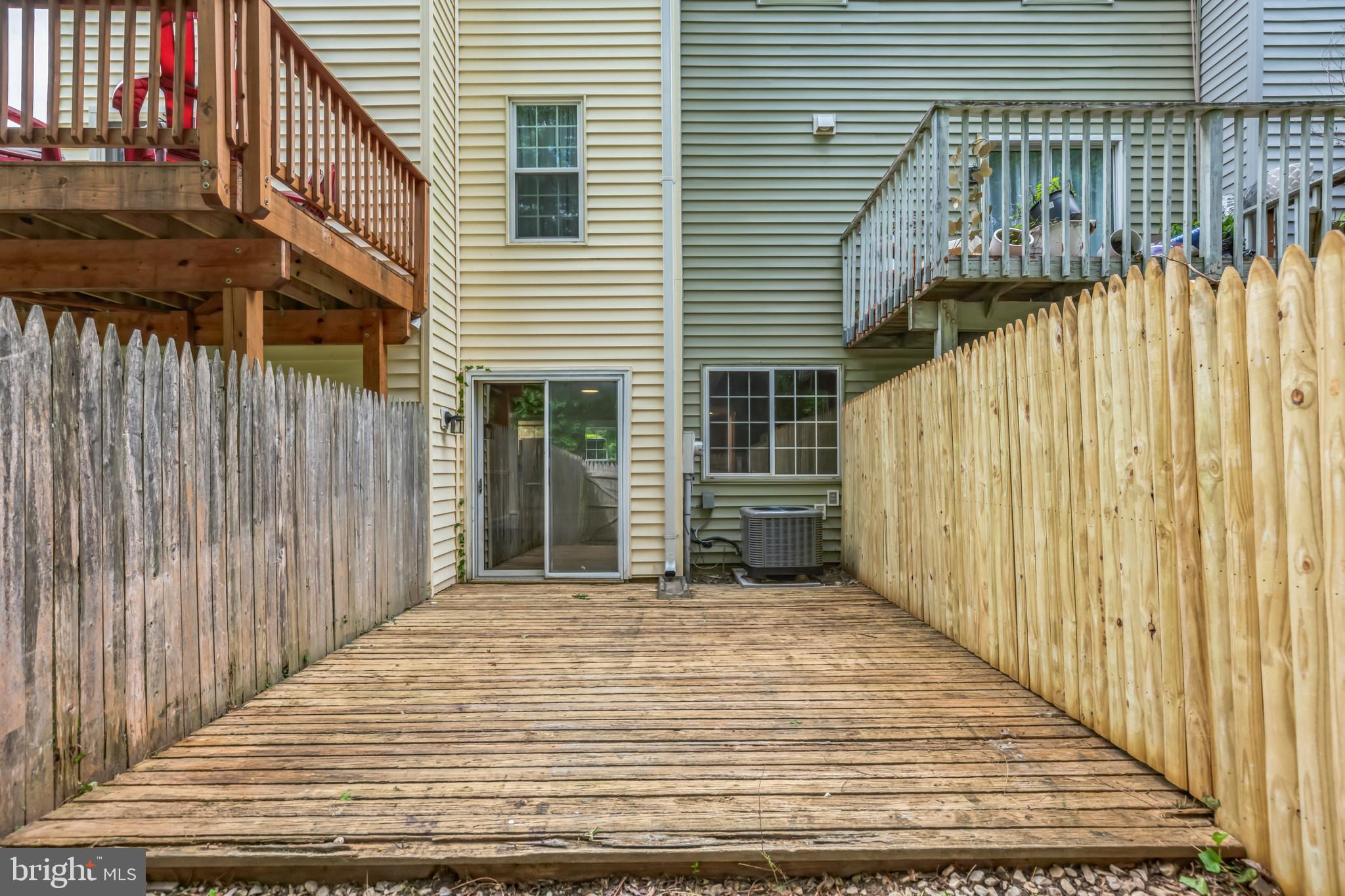 ARBORY CONDO-PHASE 9> - Residential