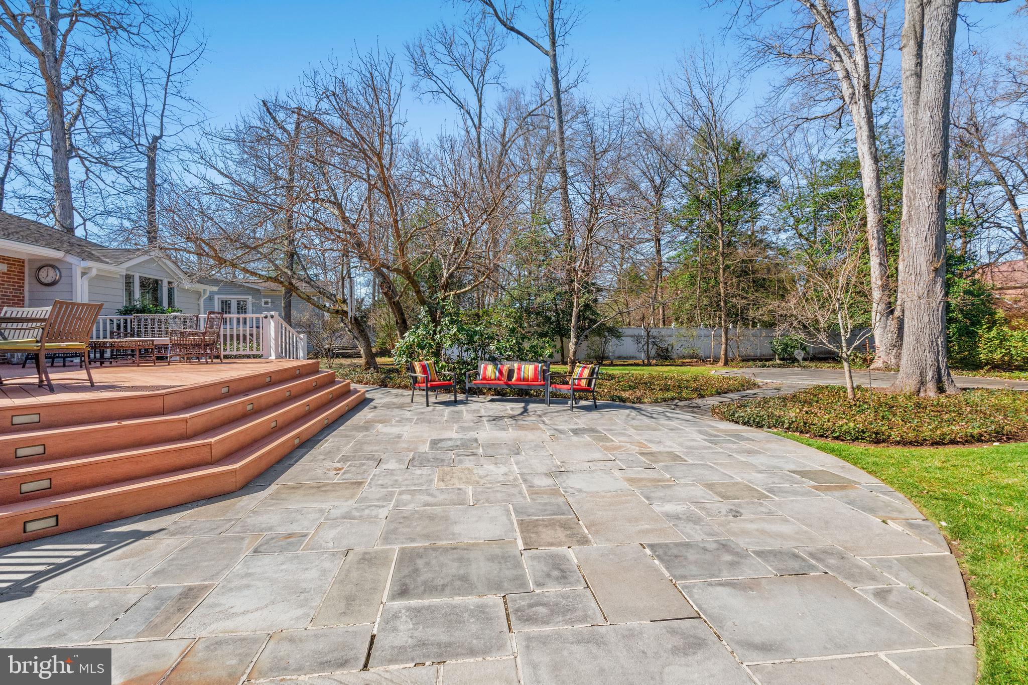 YACHT HAVEN ESTATES - Residential