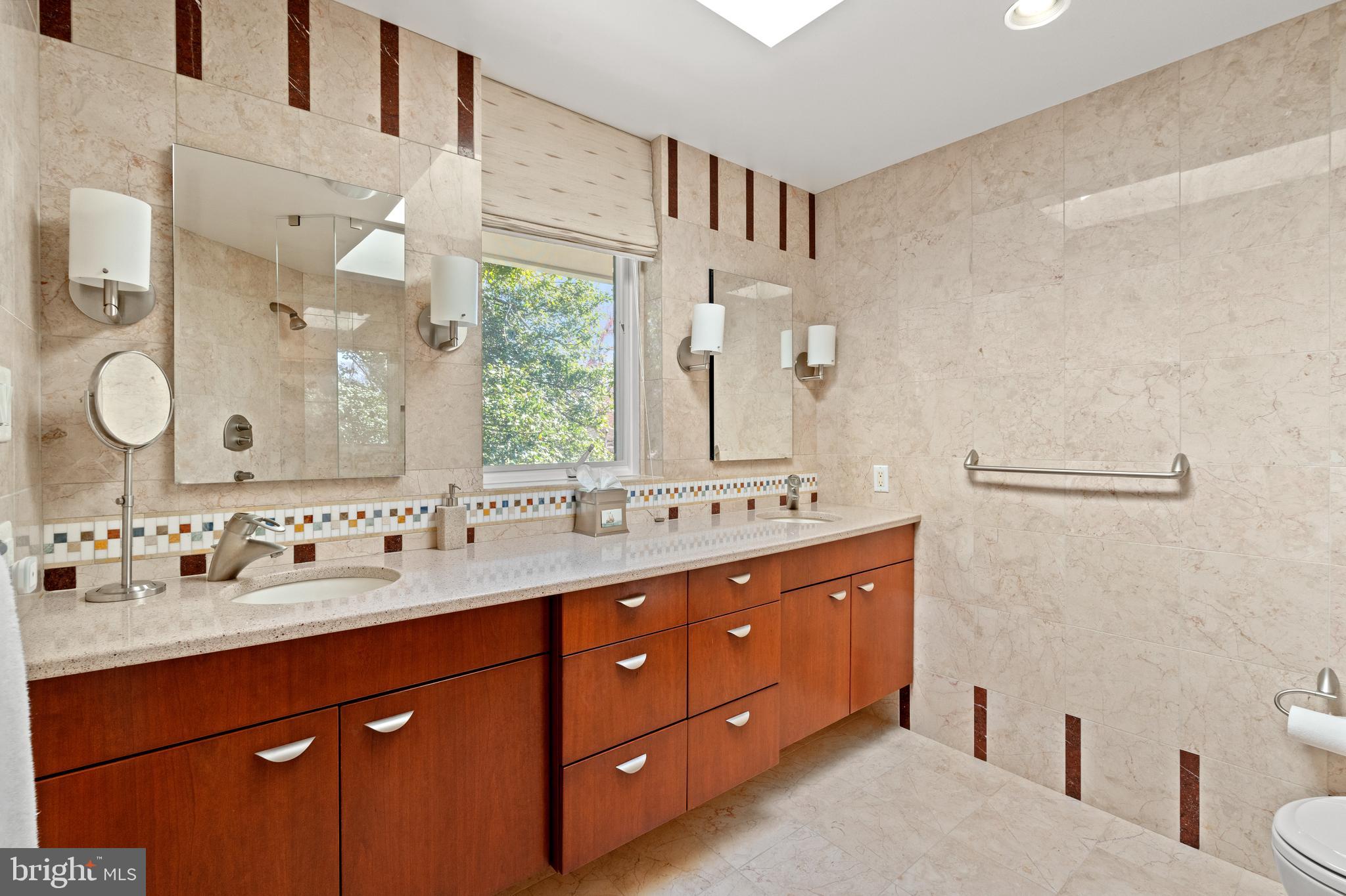 YACHT HAVEN ESTATES - Residential