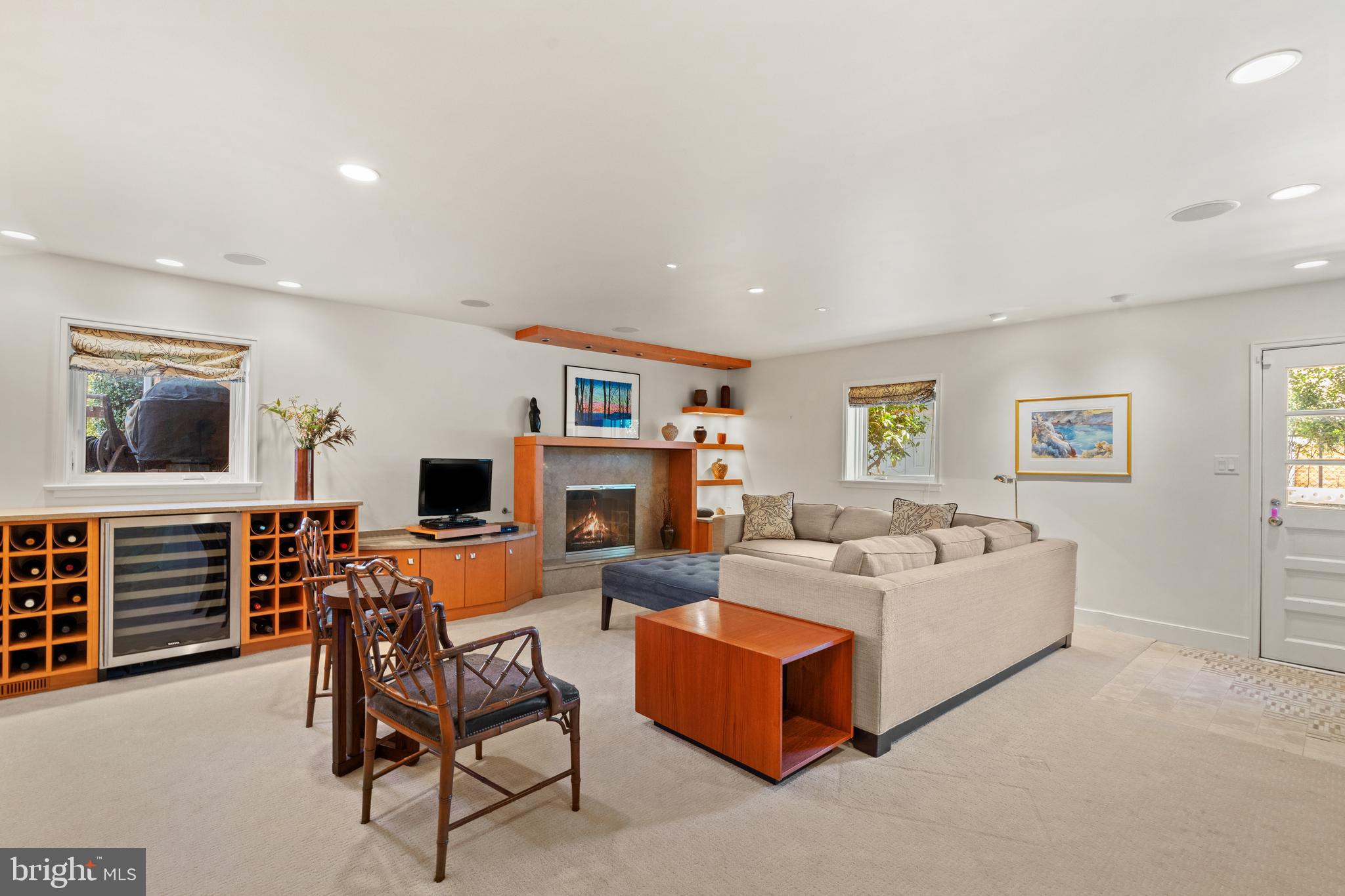 YACHT HAVEN ESTATES - Residential